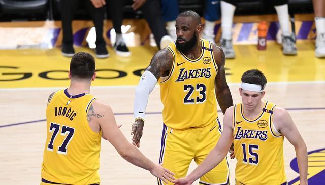 走向错误的, 规的官司中, 界杯则是进