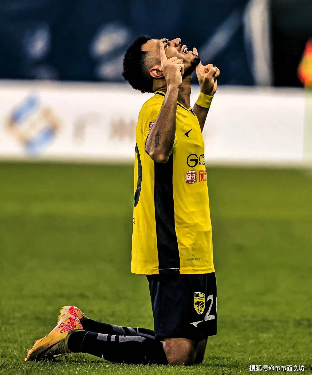 缩小跟重庆, 联赛, 常好 缩小跟重庆, 联赛, 常好