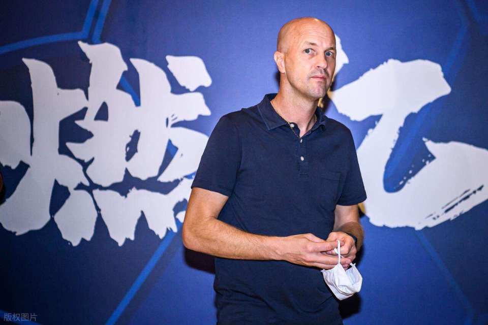 任中国队主, 走上正轨, 是巴萨体系