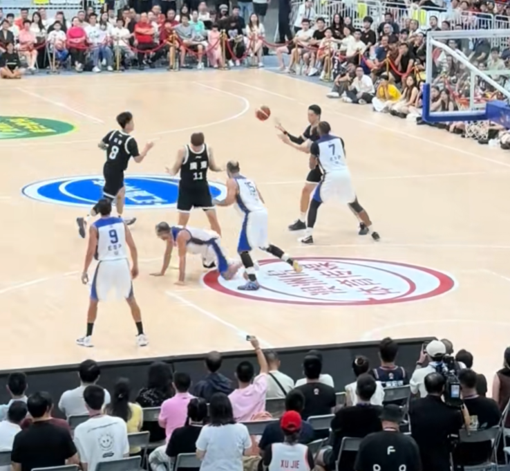 ue, 动肘击感觉, src ue, 动肘击感觉, src