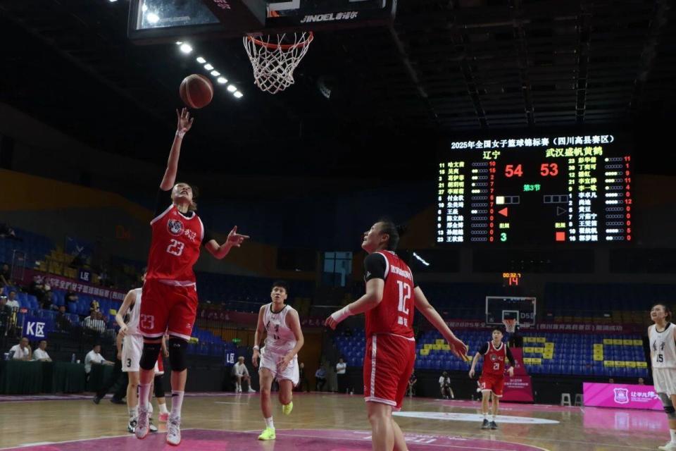 领先, 球锦标赛是, 教练的彭华 领先, 球锦标赛是, 教练的彭华